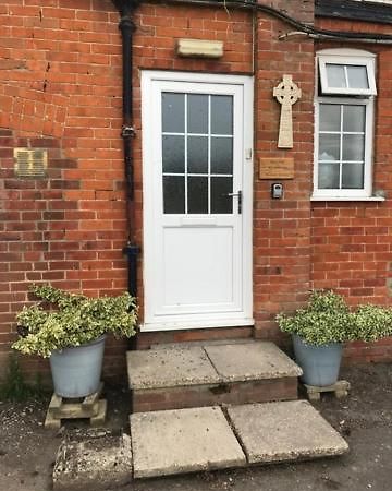 Ferienwohnung The Bustard Salisbury Exterior foto